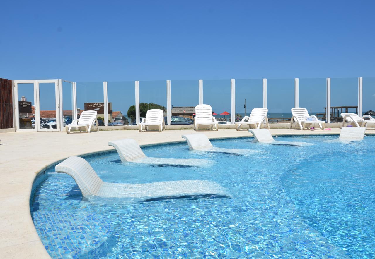 פינהמאר Hotel Reviens מראה חיצוני תמונה