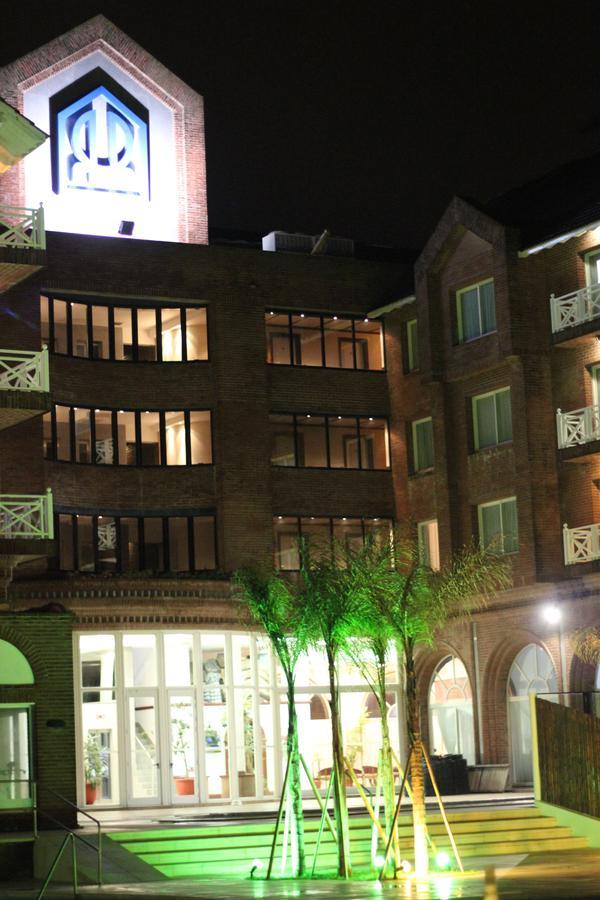 פינהמאר Hotel Reviens מראה חיצוני תמונה
