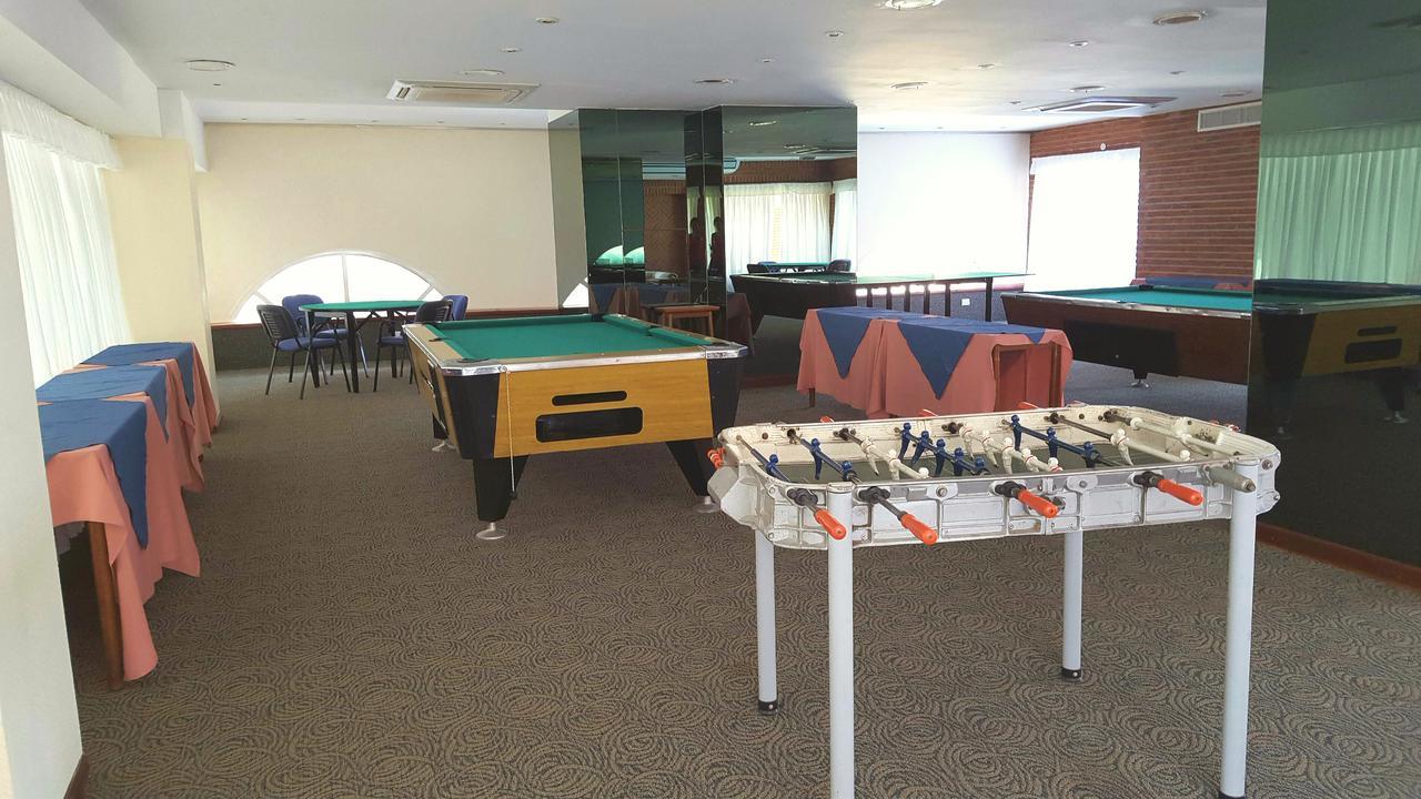 פינהמאר Hotel Reviens מראה חיצוני תמונה